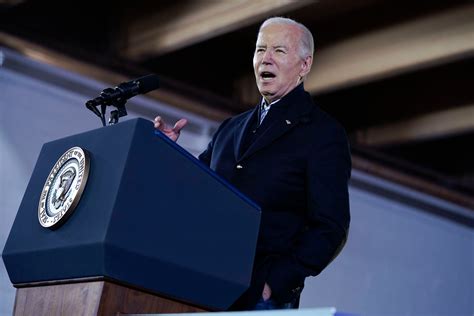 Wisconsin’s Democratic governor says Biden must visit battleground state often to win it